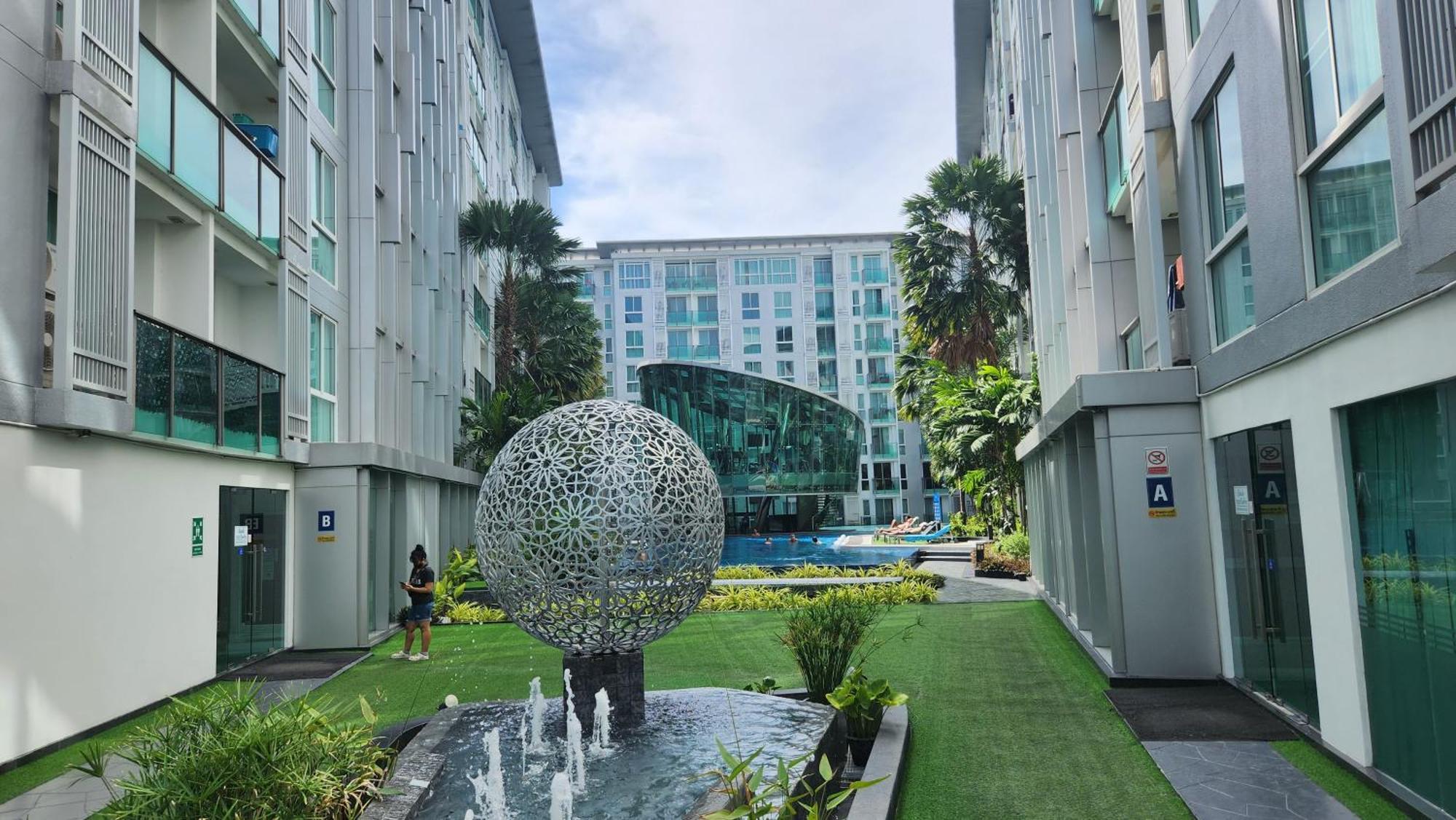 City Center Residentes Ccr Pattaya Y Exterior photo